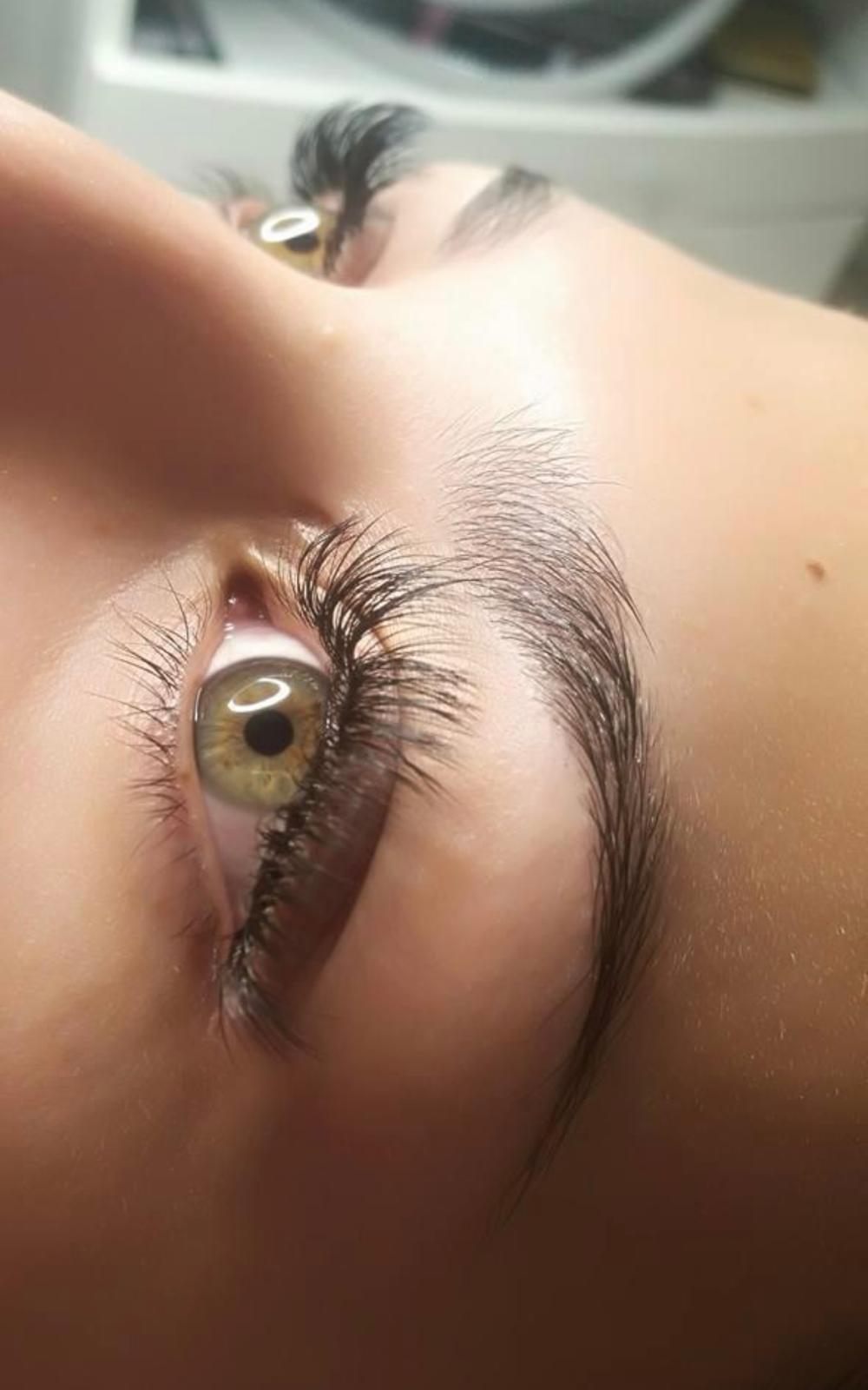 Wimpern & Brows